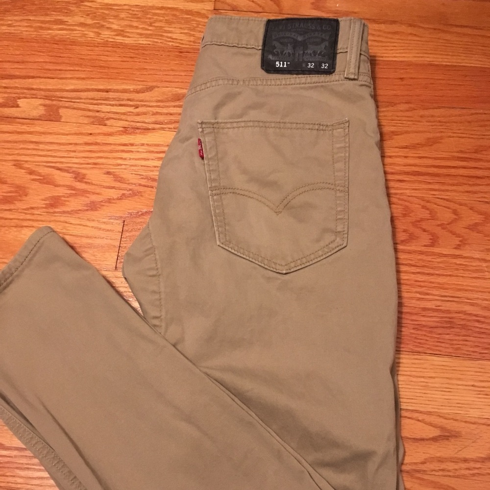 Men’s 511 Khaki Levi’s 32x32